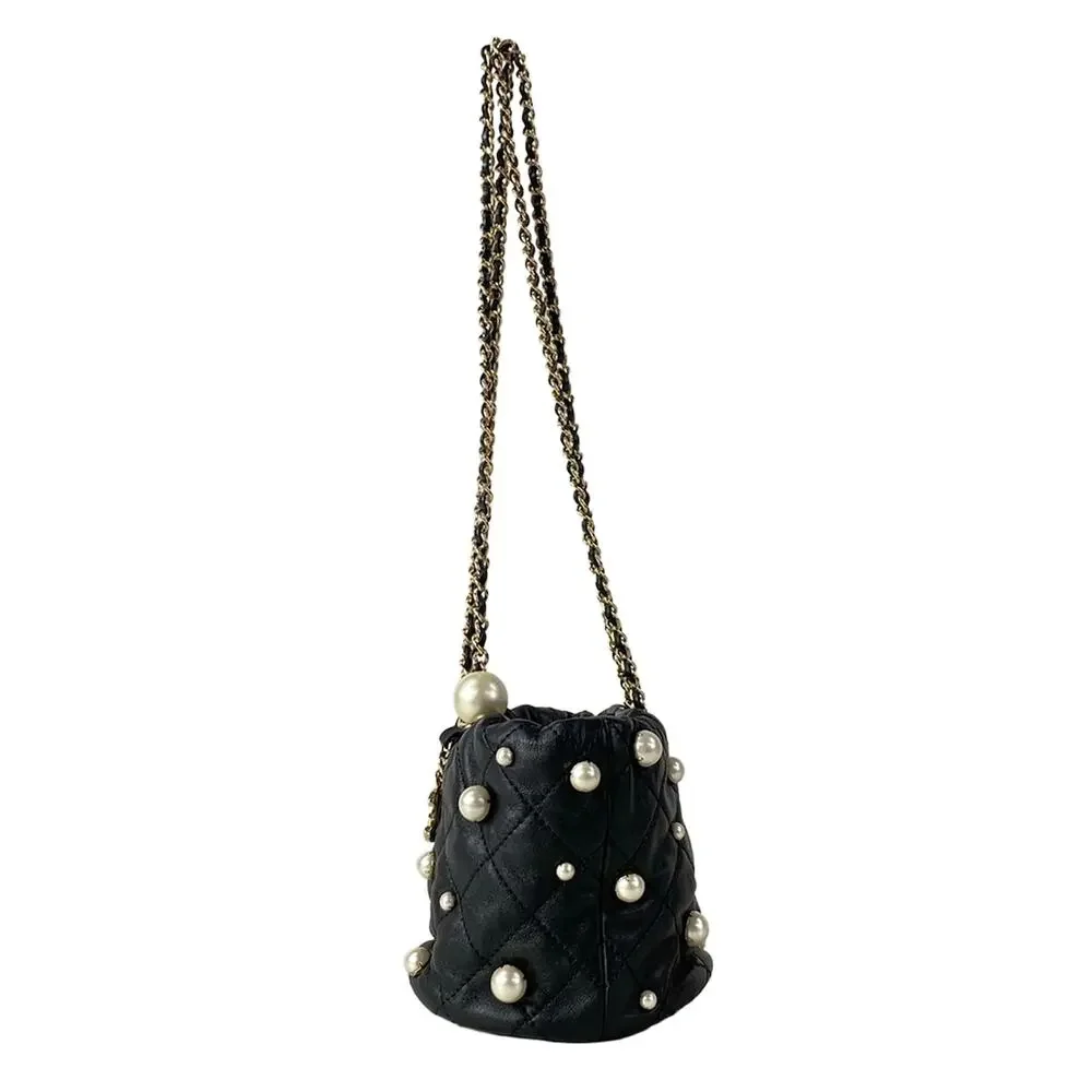 Chanel Matelasse Shoulder Bag AS2518
